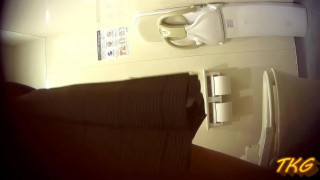 【erohune Pw】女子高生 トイレ盗撮