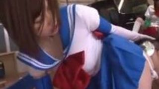 ドスケベにめちゃくちゃヤりまくってるセーラー戦士的なヒロインjkがたまらん